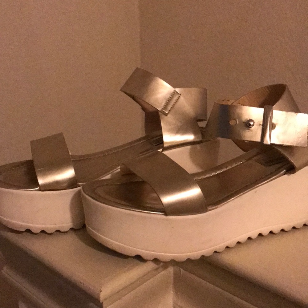 women sandals